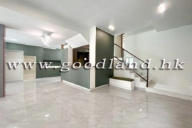 Clear Water Bay Family Villa For Sale | Convenient Location