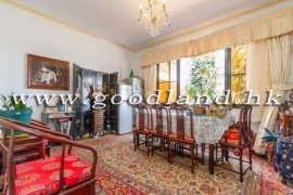 Clear Water Bay Corner Villa With Huge Garden For Sale