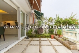 Clear Water Bay Corner Sea View Villa For Sale