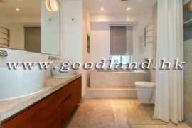 Clear Water Bay Detached Beachfront House For Sale