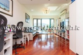 Clear Water Bay Poolside Apartment For Sale