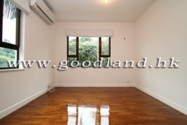 CLEAR WATER BAY Small Whole Block Village House with Garden For Rent