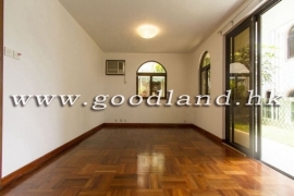 CLEAR WATER BAY Village House with Lawn Garden and Partial Sea View For Rent