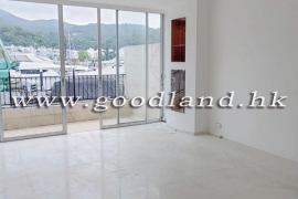 SAI KUNG Well-Managed Residence with Spacious Layout For Sale