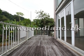 CLEAR WATER BAY Renovated Village House with Sea View Walk to Beach For Rent