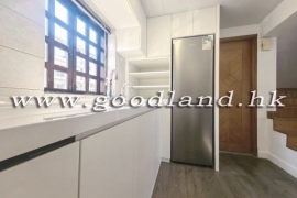CLEAR WATER BAY Waterfront Village House in Expat Community For Sale