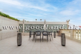 Clear Water Bay End-Unit Villa With Terrace Garden For Sale