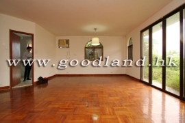 CLEAR WATER BAY Expat Community Village House with Garden and Sea View For Rent