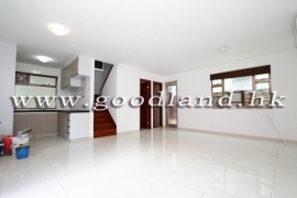 CLEAR WATER BAY Village House with Sea and Greenery Views For Rent