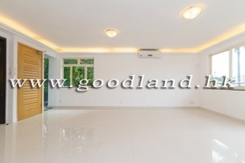 CLEAR WATER BAY House with Big Garden For Sale