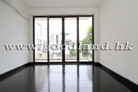 CLEAR WATER BAY Lower Duplex with Big Garden For Sale