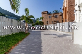 CLEAR WATER BAY House with Big Garden For Sale