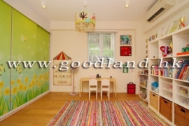 CLEAR WATER BAY Spacious Village House For Sale