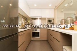 CLEAR WATER BAY Spacious Village House For Sale