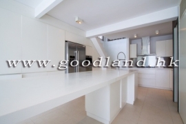 Clear Water Bay Sea View Village House for Sale