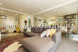 Clear Water Bay Convenient Location Village House for Sale
