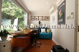 Clear Water Bay Convenient Location Village House for Sale