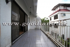 CLEAR WATER BAY Spacious Village House For Sale