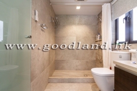 Clear Water Bay Convenient Location Village House for Sale