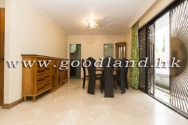 Clear Water Bay Convenient Location Village House for Sale