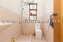 Clear Water Bay Convenient Location Village House for Sale