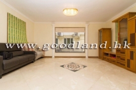 Clear Water Bay Convenient Location Village House for Sale