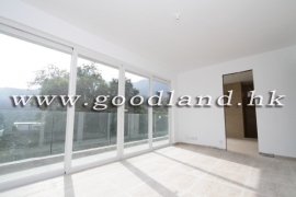 Clear Water Bay Renovated Village House for Sale