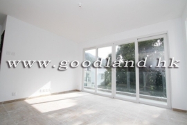 Clear Water Bay Renovated Village House for Sale
