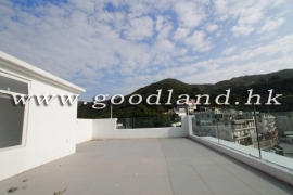 Clear Water Bay Renovated Village House for Sale