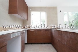 Clear Water Bay Renovated Village House for Sale