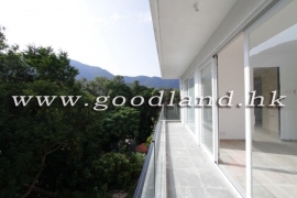 Clear Water Bay Renovated Village House for Sale