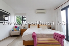 Clear Water Bay Renovated Village House for Sale