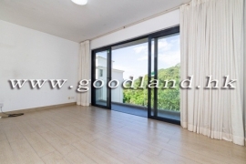 Clear Water Bay Renovated Village House for Sale