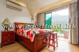 Clear Water Bay Renovated Village House for Sale