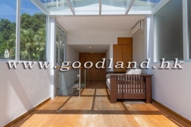 Clear Water Bay Renovated Village House for Sale