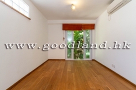 Clear Water Bay Renovated Village House for Sale
