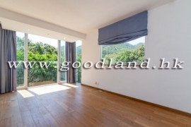 Clear Water Bay Renovated Village House for Sale
