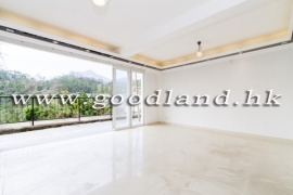 Clear Water Bay Renovated Village House for Sale
