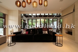 Clear Water Bay Convenient Location Village House for Sale