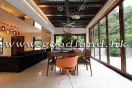 Clear Water Bay Convenient Location Village House for Sale
