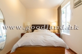 Clear Water Bay Convenient Location Village House for Sale
