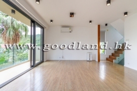 Clear Water Bay Waterfront Village House for Sale