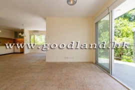 Clear Water Bay Renovated Village House for Sale