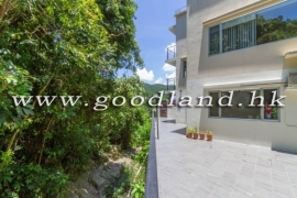 Clear Water Bay Renovated Village House for Sale