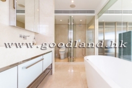 Clear Water Bay Detached House with Big Garden for Sale