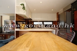 Clear Water Bay Renovated Village House for Sale