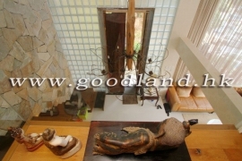 Clear Water Bay Renovated Village House for Sale