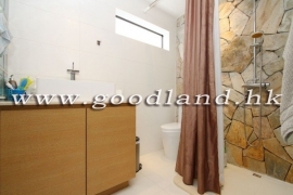 Clear Water Bay Renovated Village House for Sale