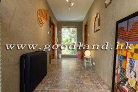 Clear Water Bay Renovated Village House for Sale