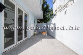 Clear Water Bay Renovated Village House for Sale